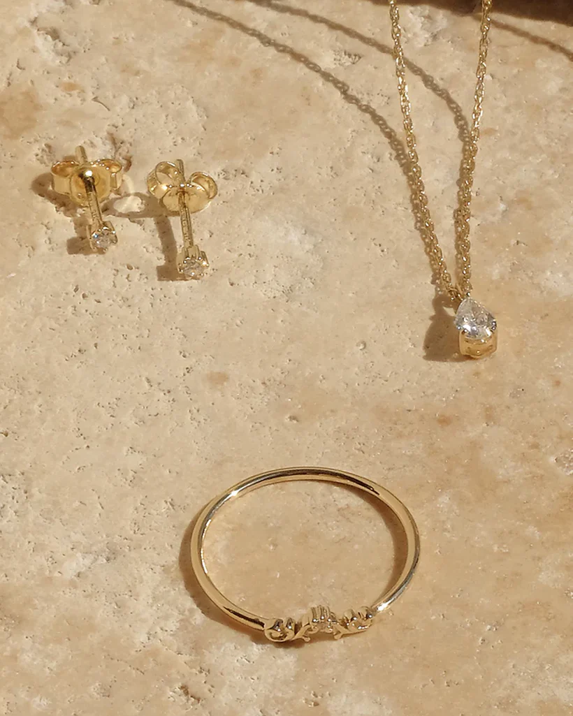 Alice Solid Gold Wishbone Ring - Image 4
