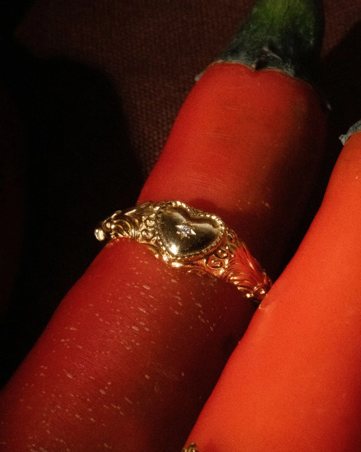 Amaris Vintage Locket Ring - Image 3
