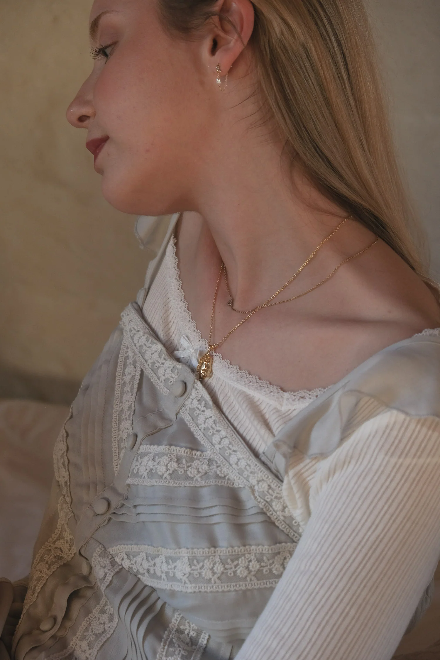 Aquarius II Zodiac Necklace - Image 4