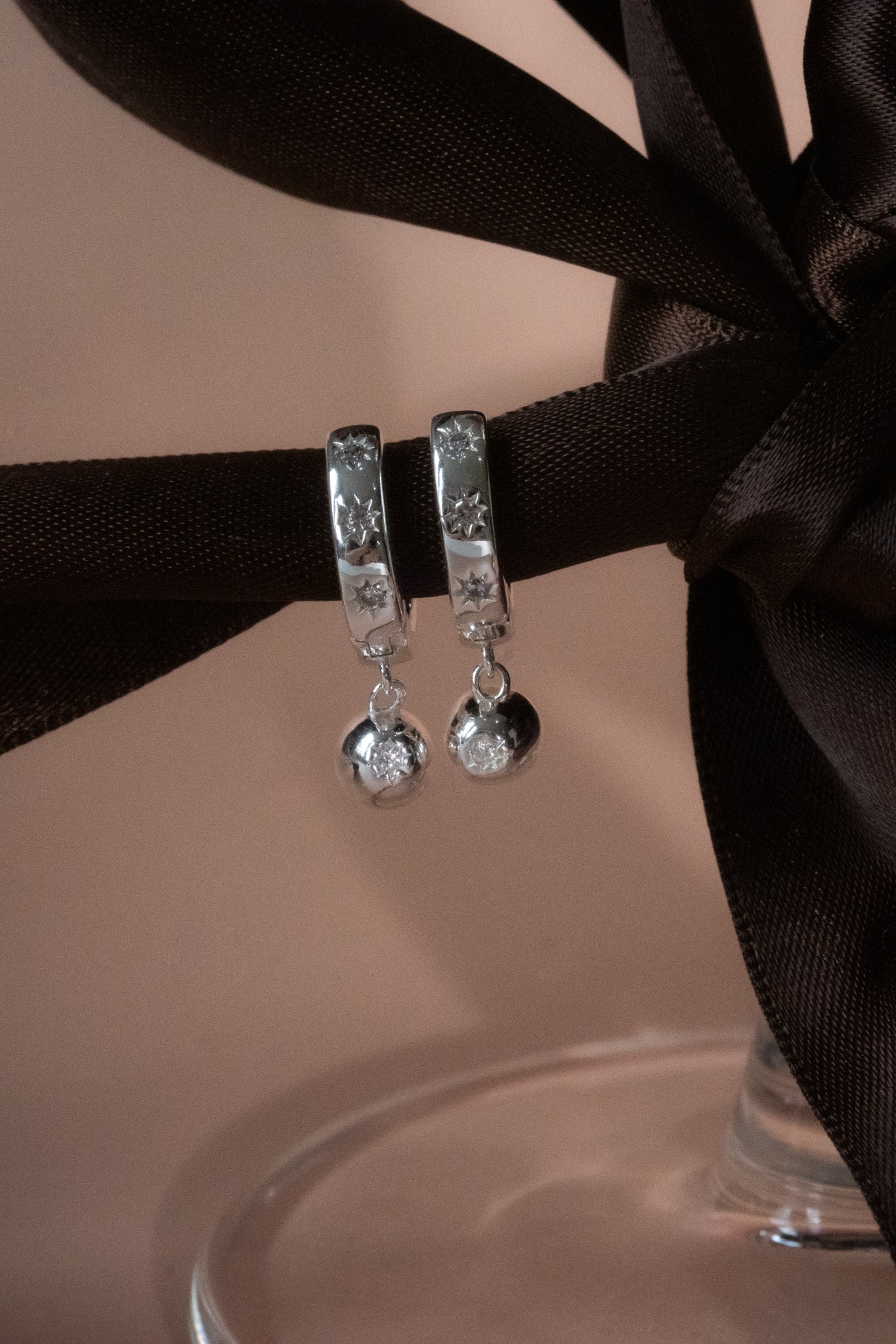 Arie Reversible Bezel Starburst Hoops - Sterling Silver - Image 7