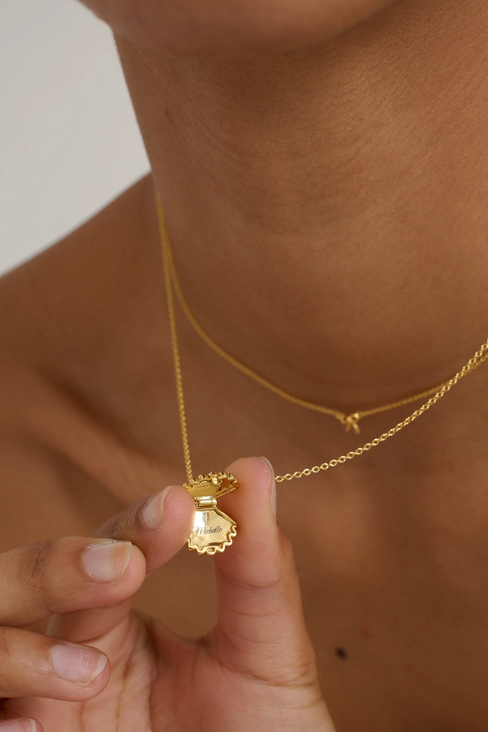Ariel Shell Engravable Locket Necklace - Image 2