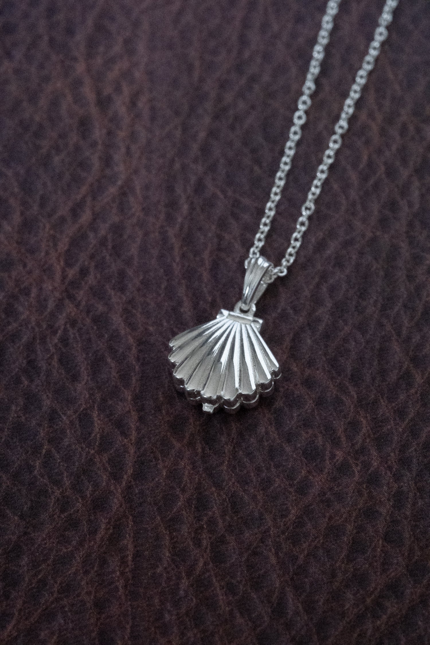 Ariel Shell Engravable Locket Necklace - Sterling Silver - Image 3