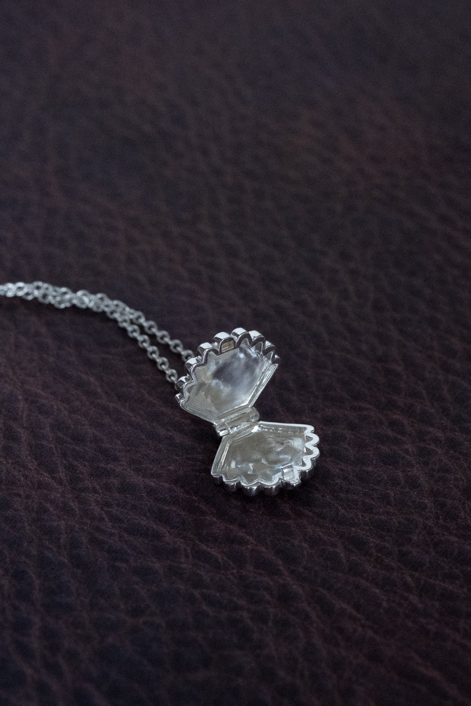 Ariel Shell Engravable Locket Necklace - Sterling Silver - Image 4