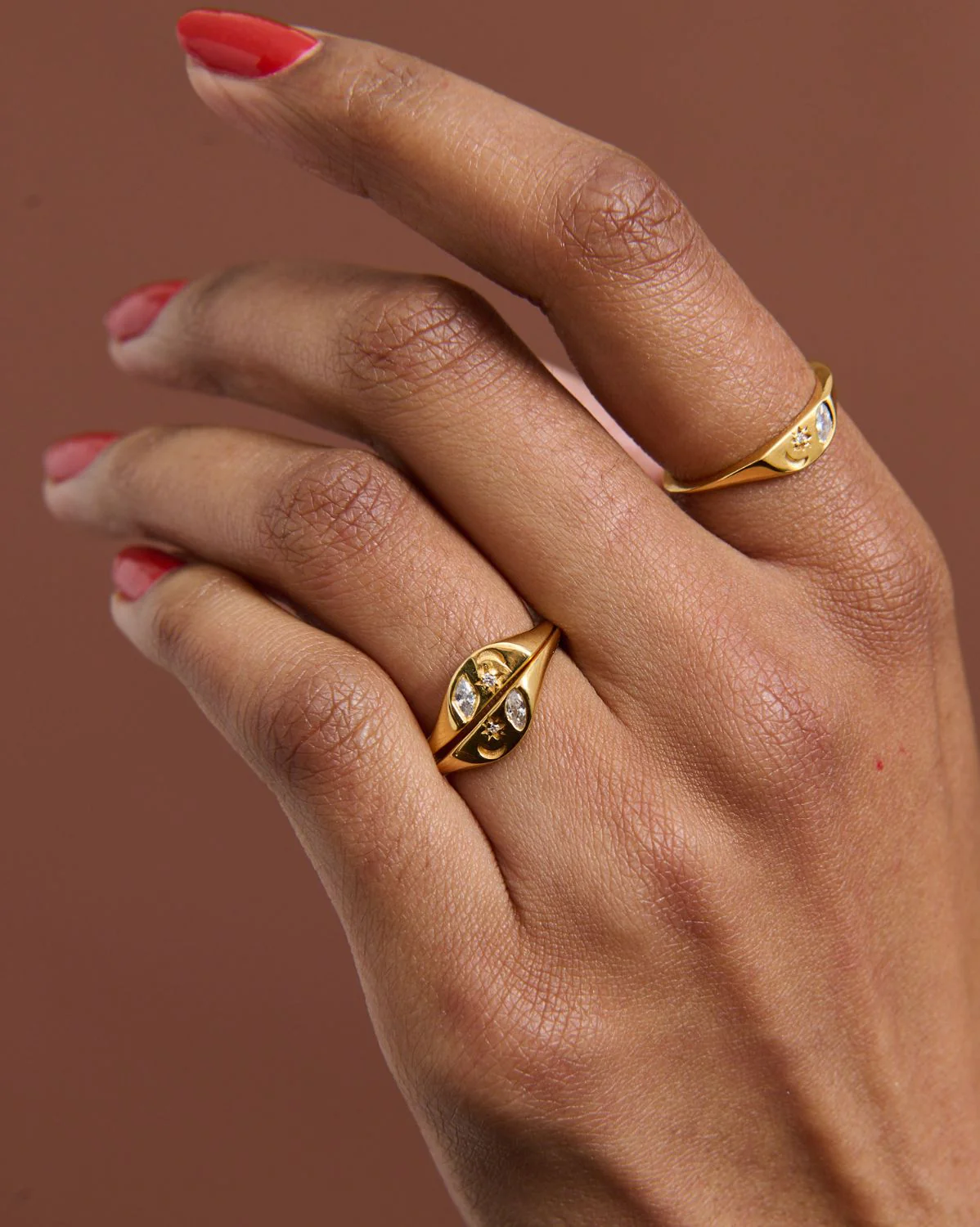 Ayla Half-Moon Signet Ring - Image 5