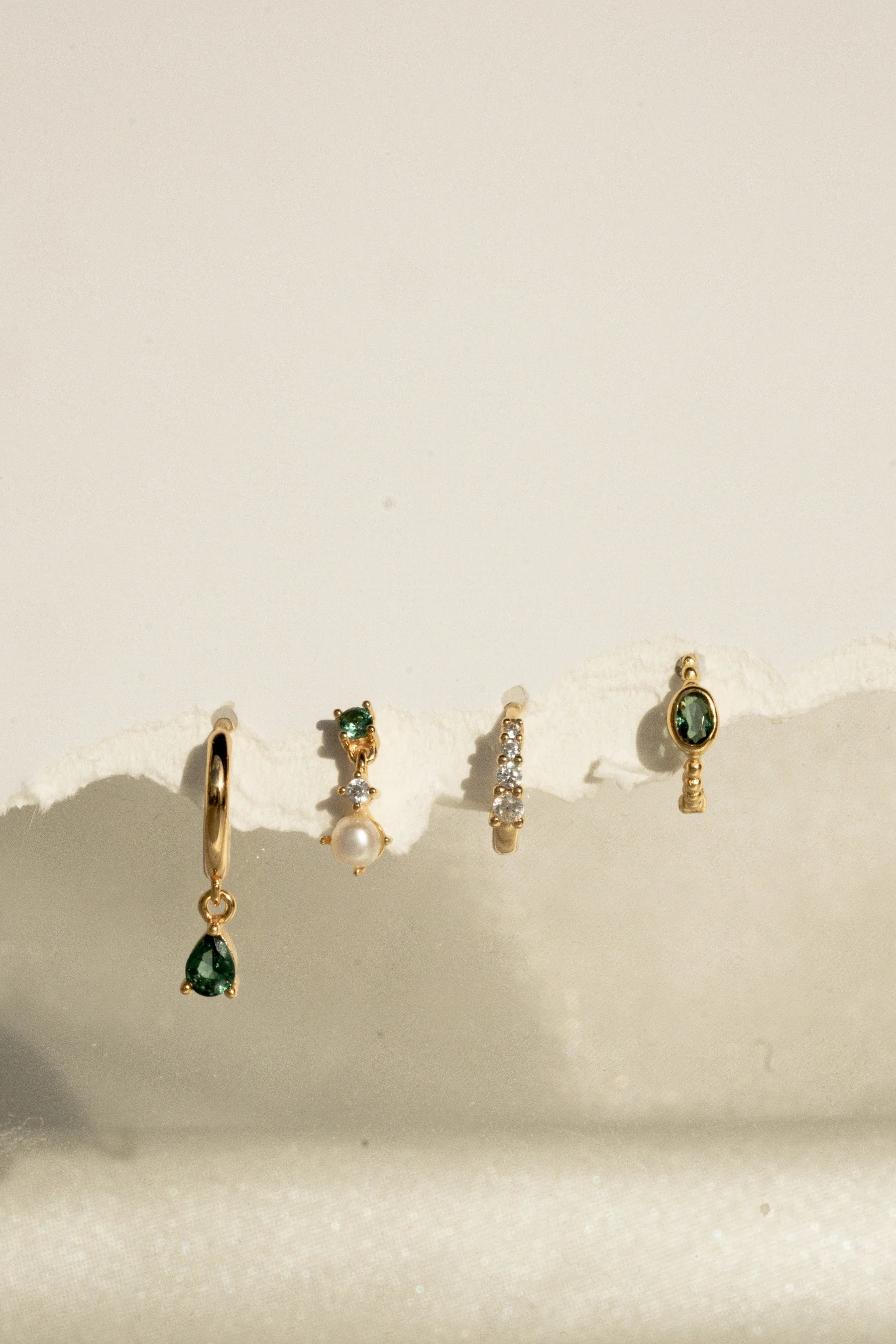 Clio Emerald Earrings Set - Image 4