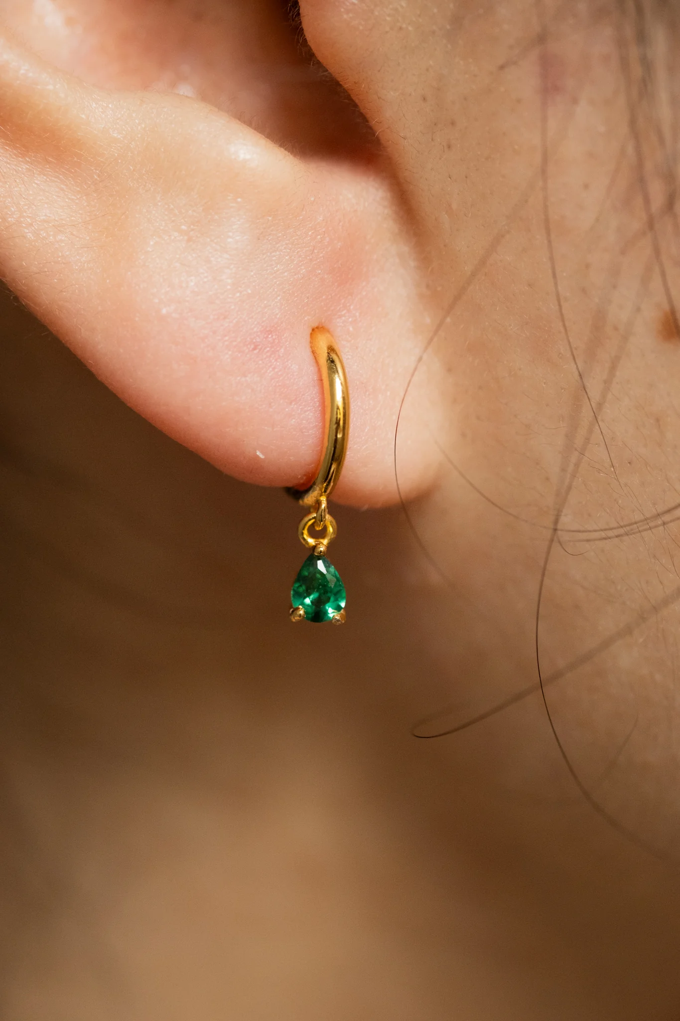 Clio Emerald Single Hoop - Image 5
