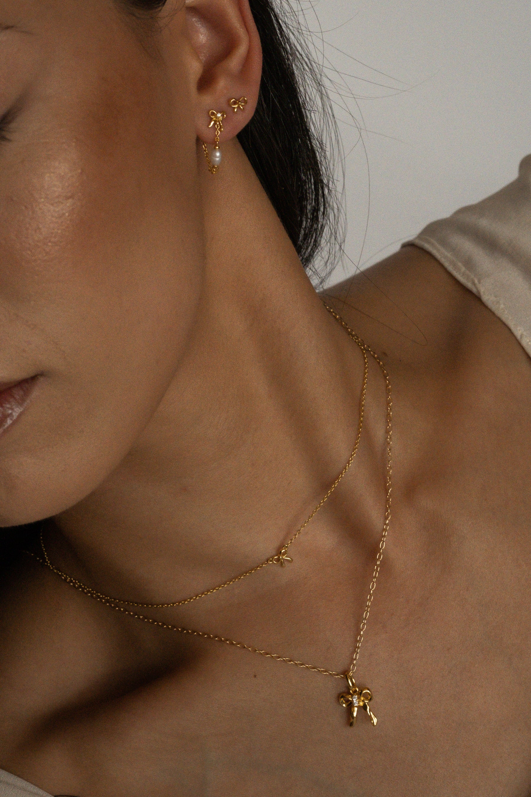Dainty Bow Choker Necklace - Image 5