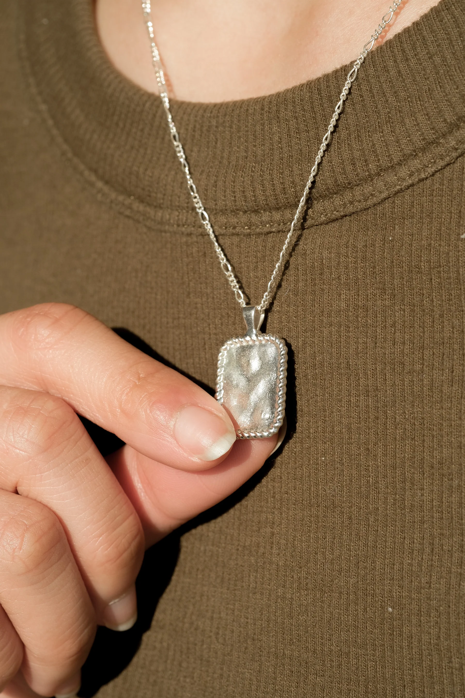 Flint Engravable Pendant Necklace - Sterling Silver - Image 11