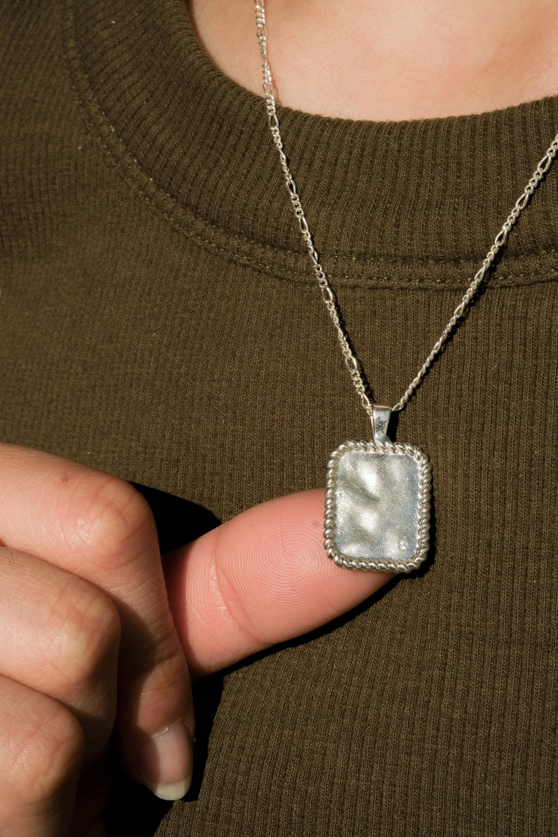 Flint Engravable Pendant Necklace - Sterling Silver - Image 12