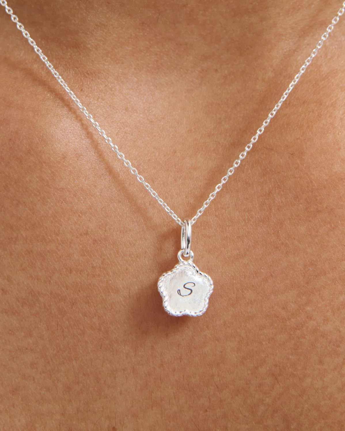 Flower Engraved Initial Necklace - Sterling Silver - Image 3