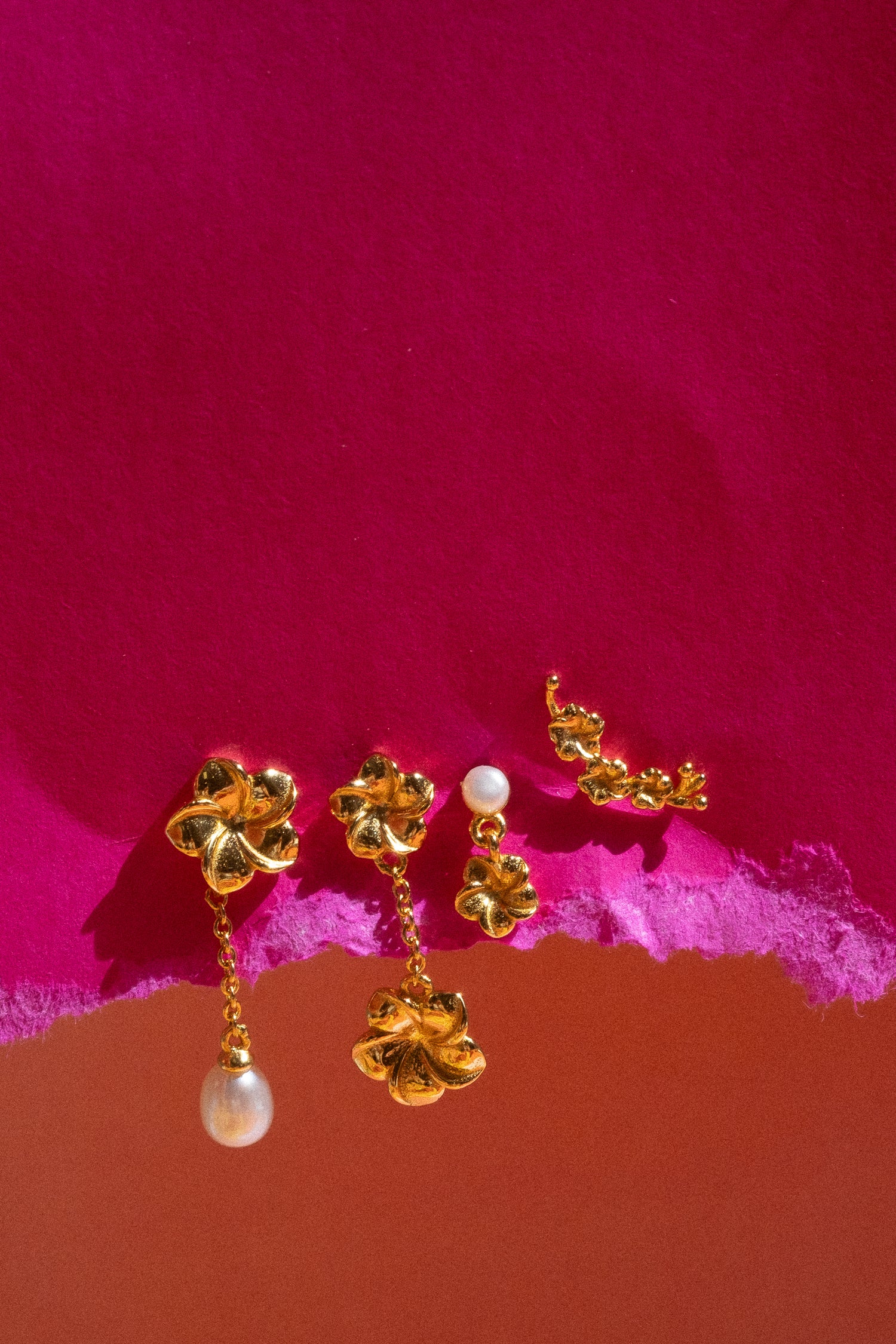 Hibiscus Flowers Earrings Set - Image 3