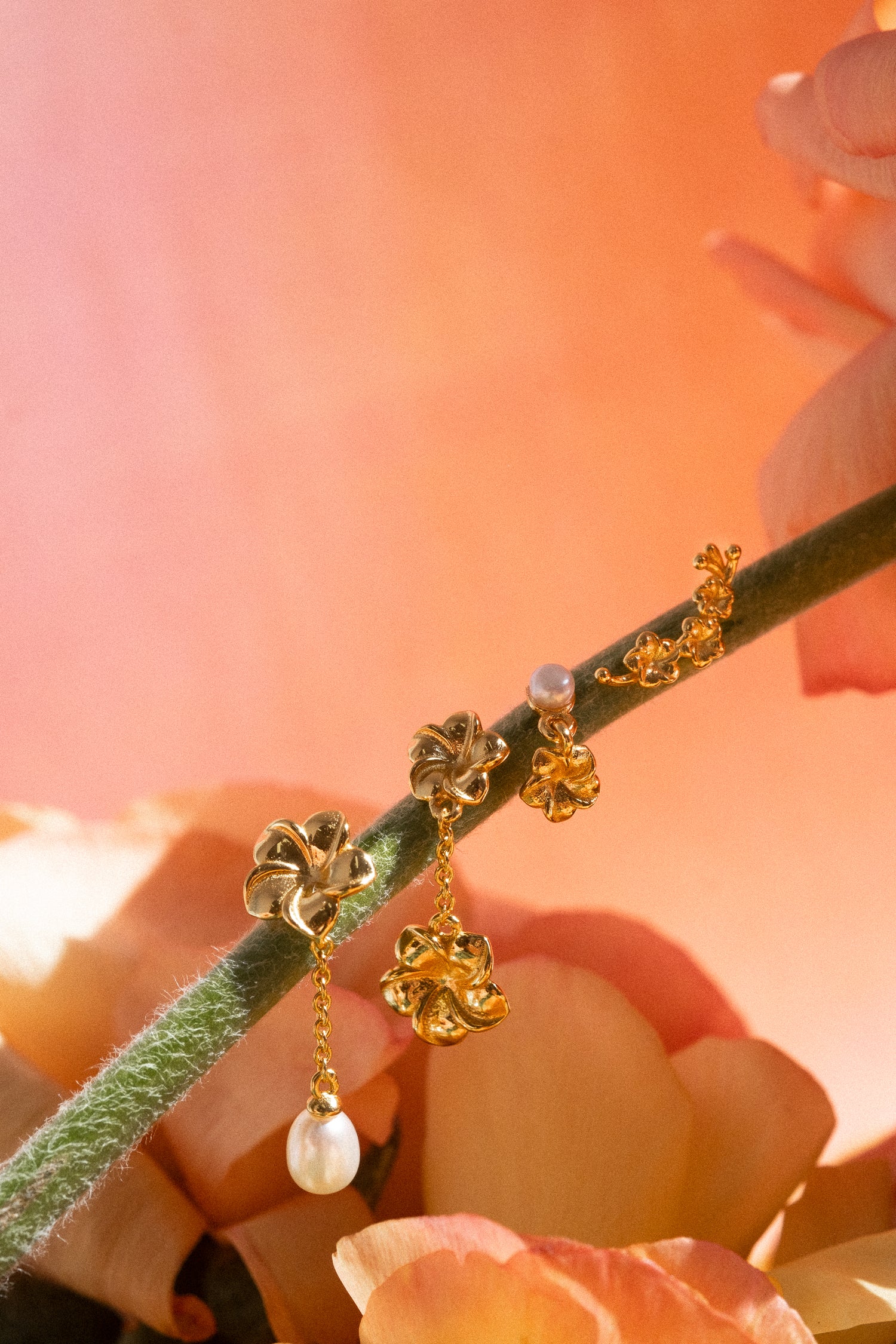 Hibiscus Flowers Earrings Set - Image 7