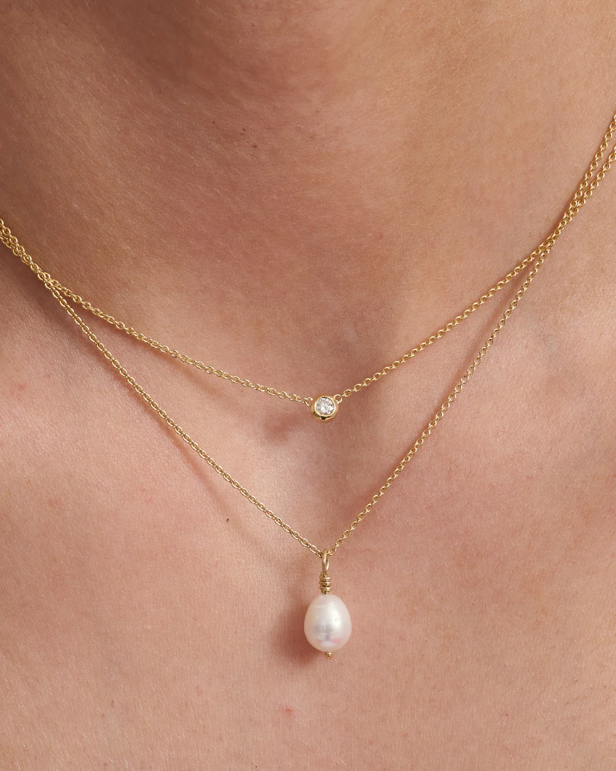 Kaia Pearl Solid Gold Necklace - Image 5