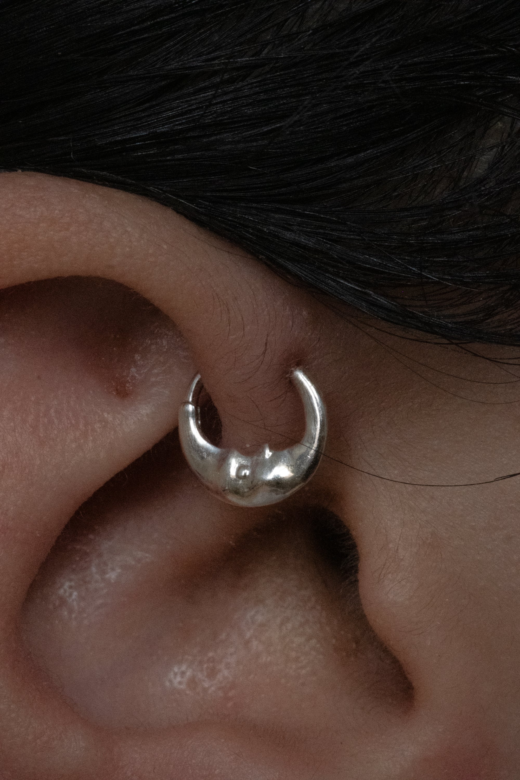 La Luna Clicker Hoop - Sterling Silver - Image 4