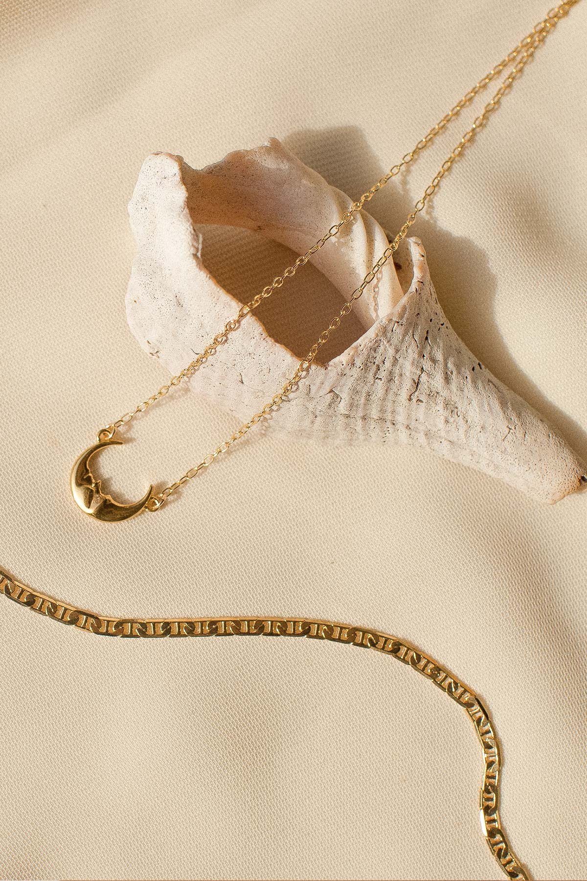 La Luna Pendant Necklace - Image 9
