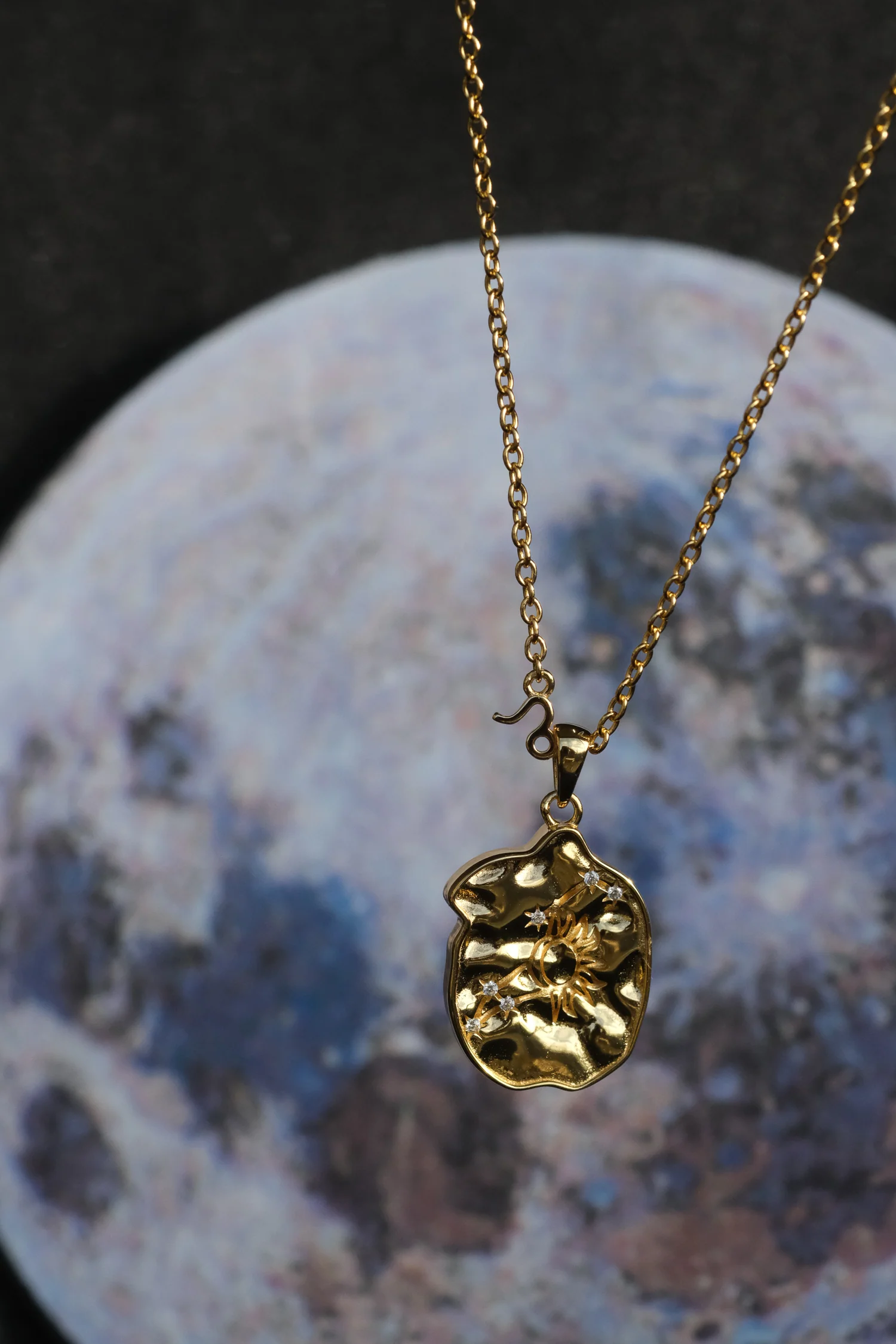 Leo II Zodiac Necklace - Image 4