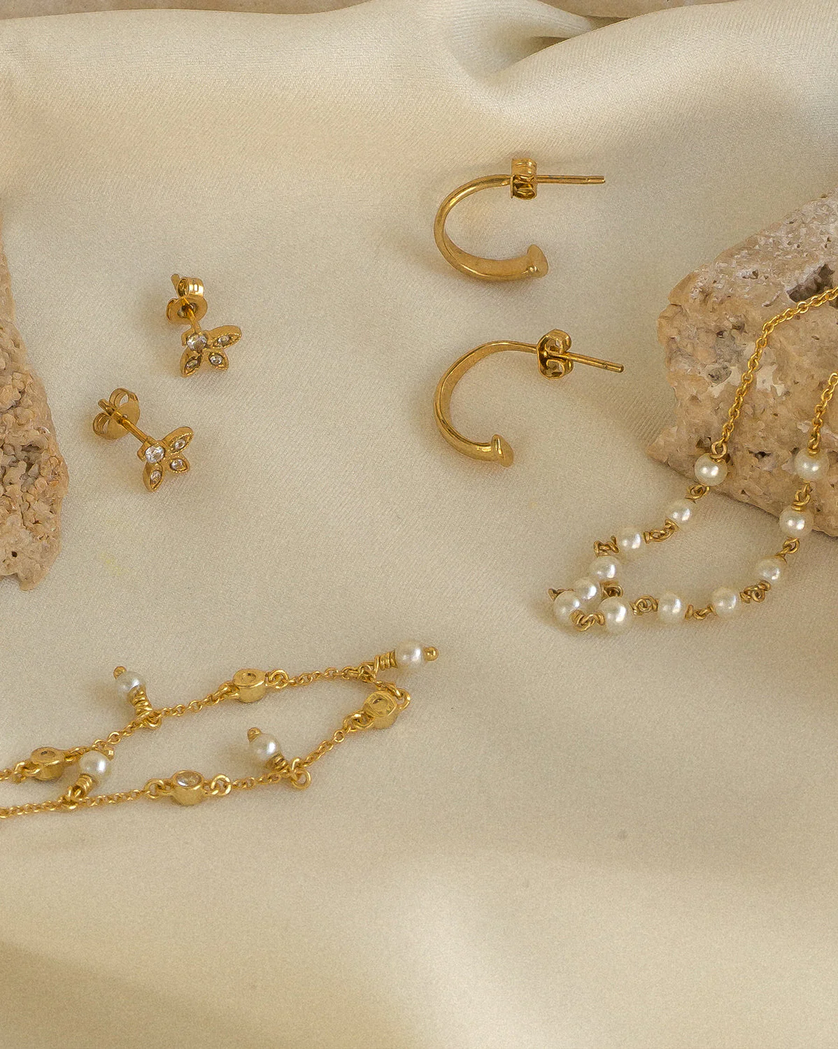 Liliuokalani Pearl Bracelet - Image 7