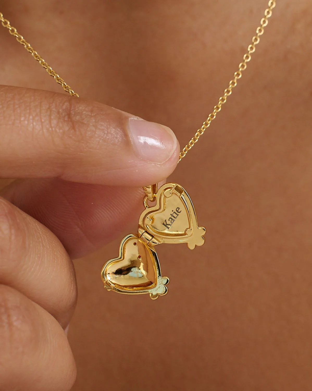Love Heart Engravable Locket Necklace - Image 3