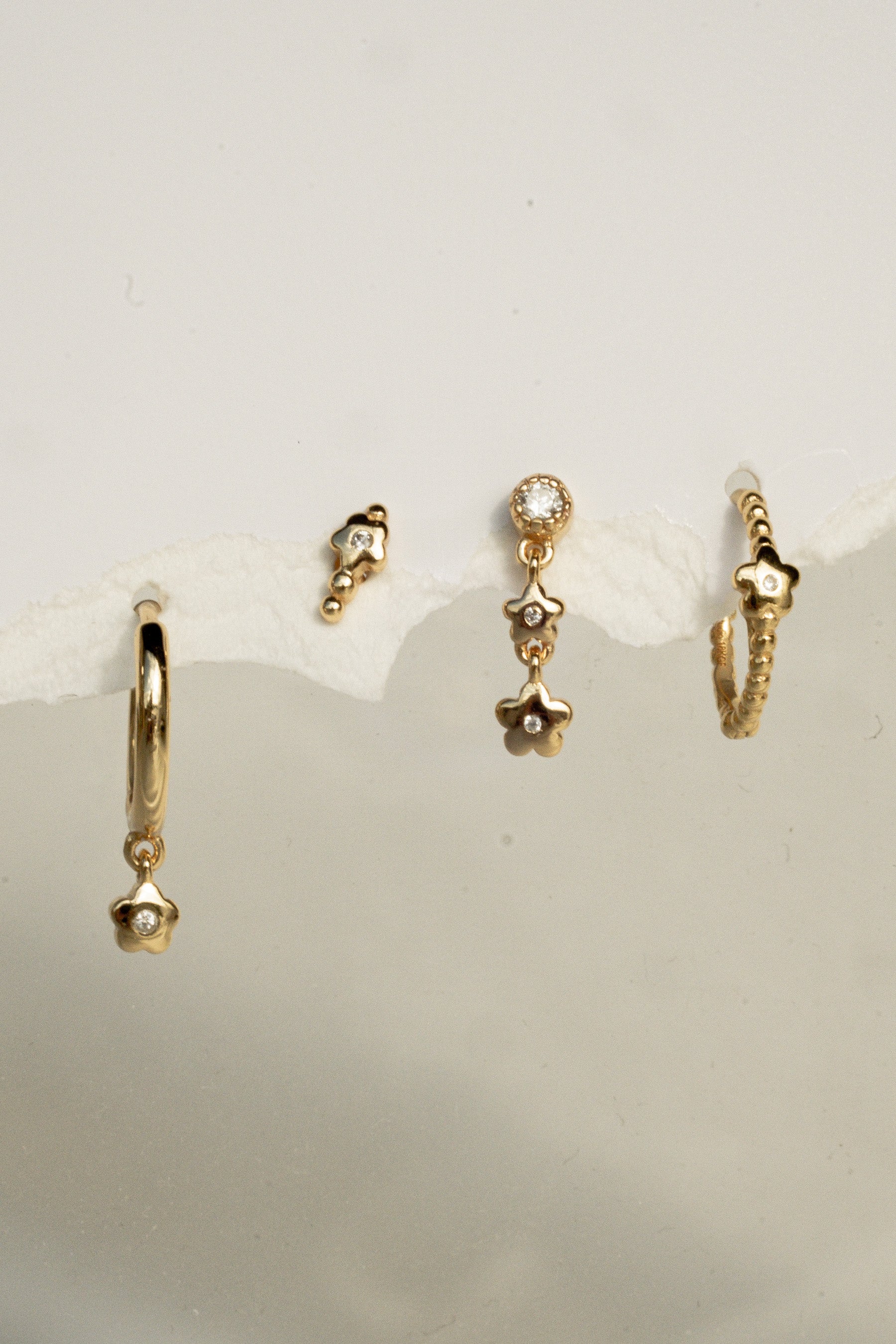 Lucille Flower Earrings Set - Image 3