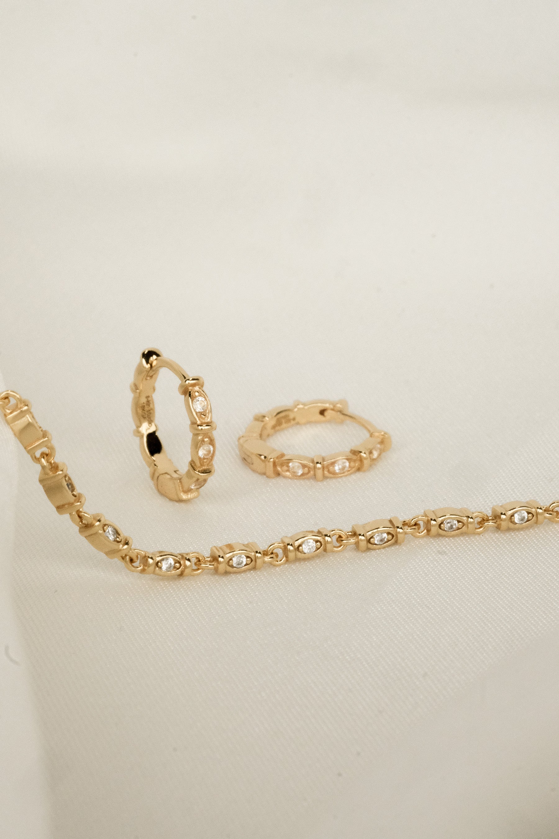 Madame Blanche Choker - Image 5