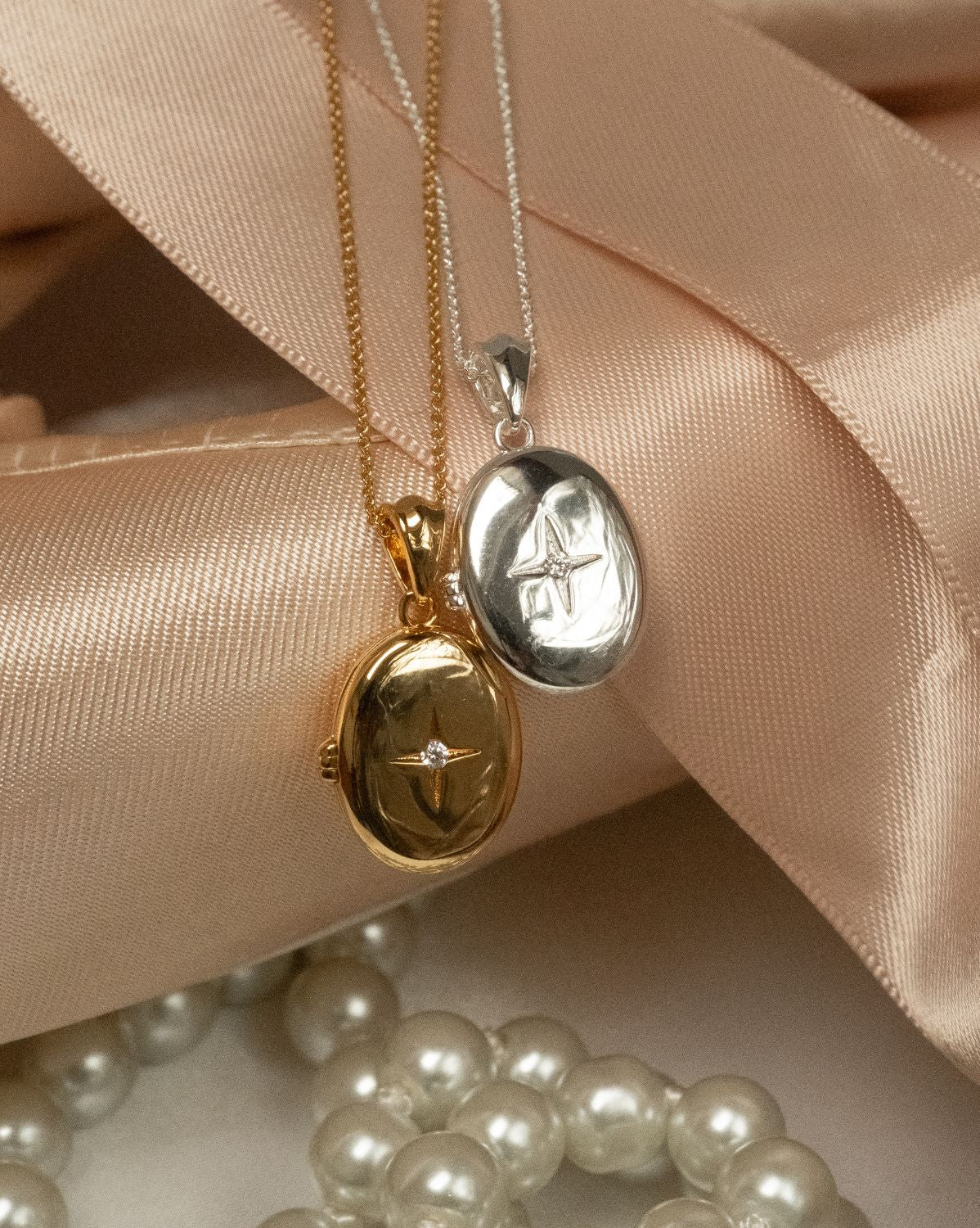 Maeve Oval Engravable Locket Necklace - Image 8