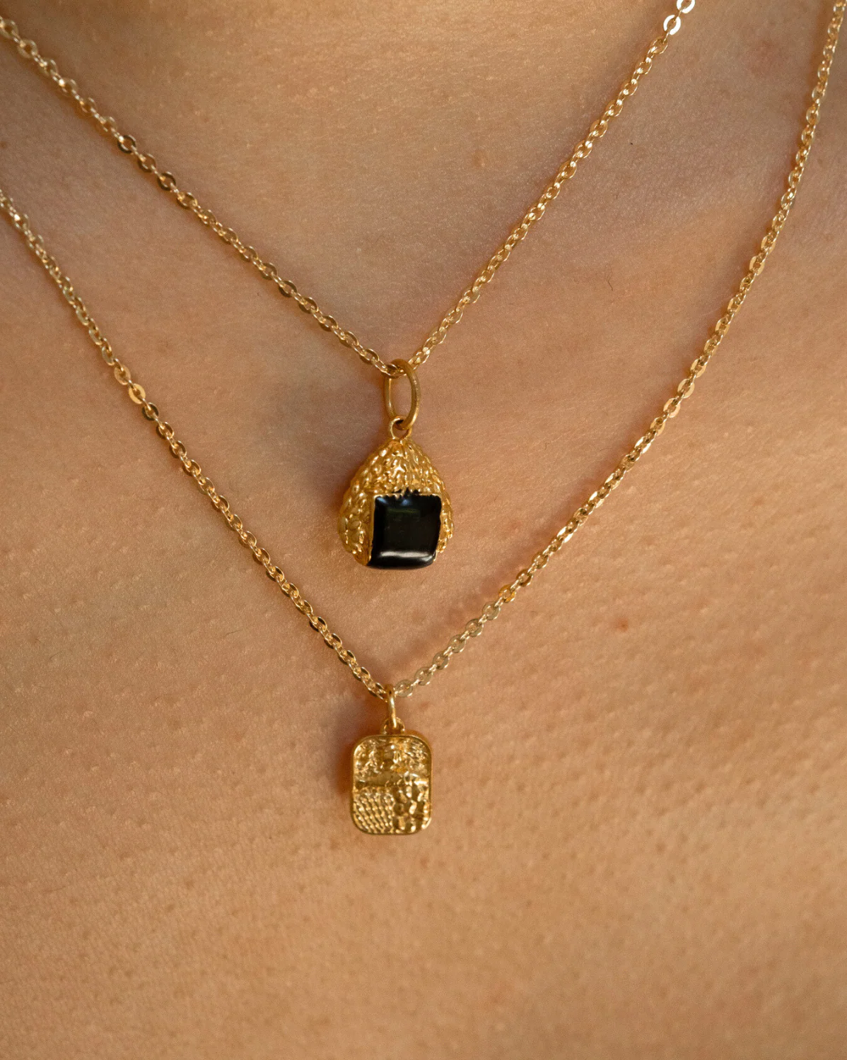 Solid Gold Mei’s Bento Box Pendant - Image 4