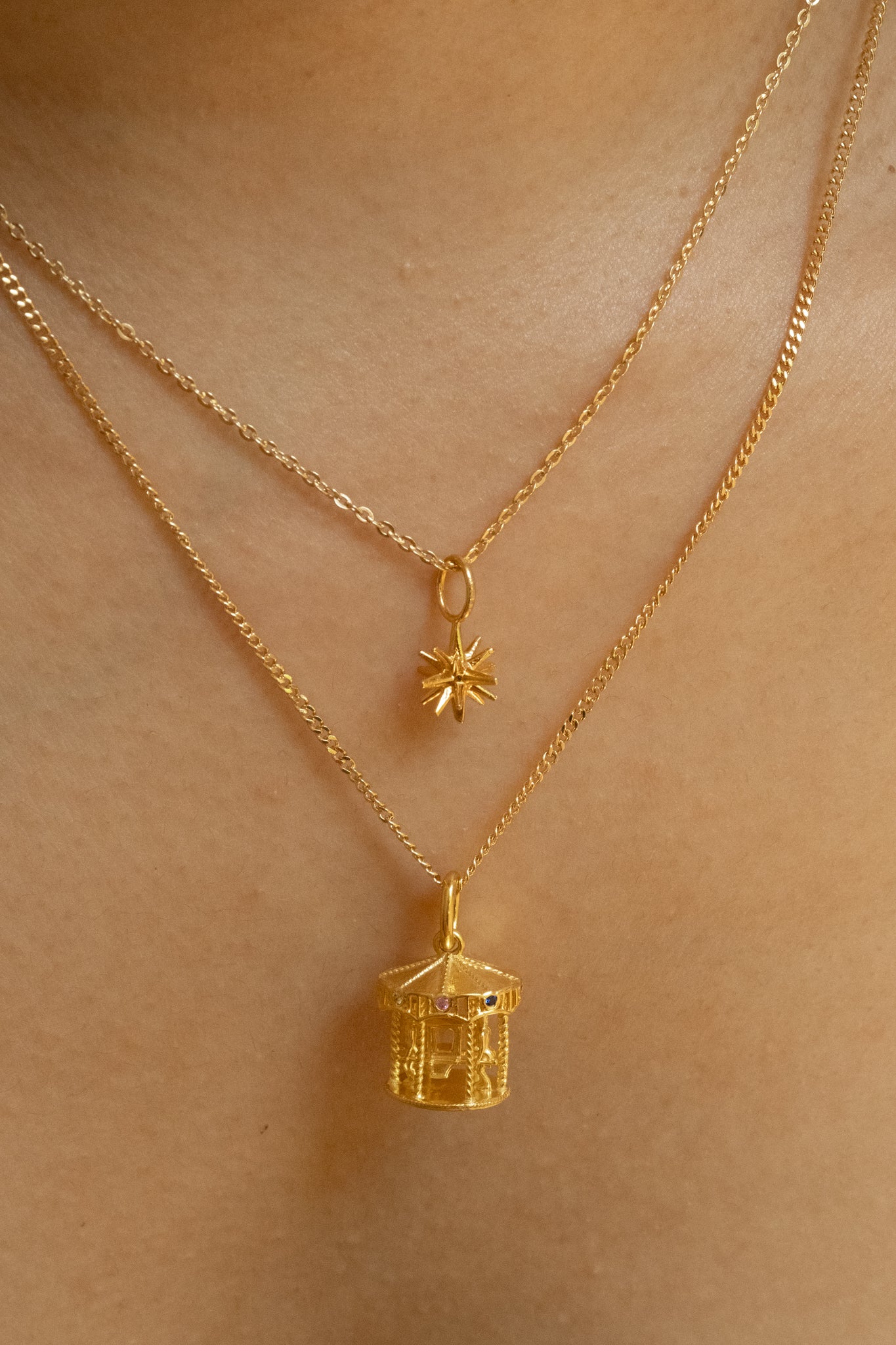 Merry Go Round Pendant Necklace - Image 4