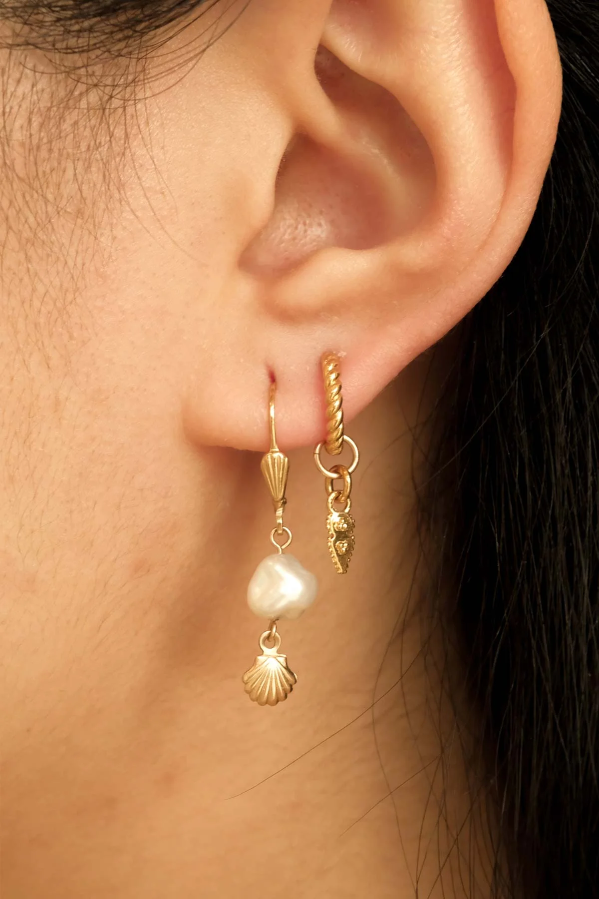 Moana Shell Pearl Earrings - Image 4