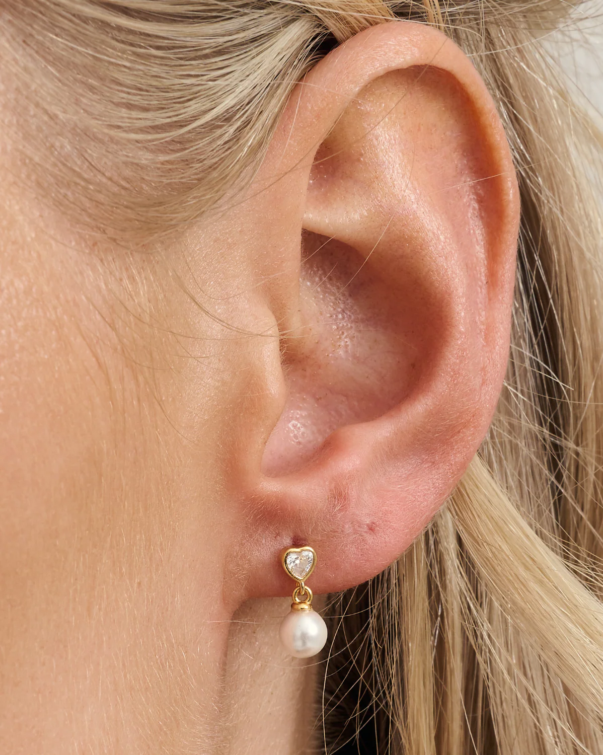 Motunui Heart Pearl Drop Studs - Image 5