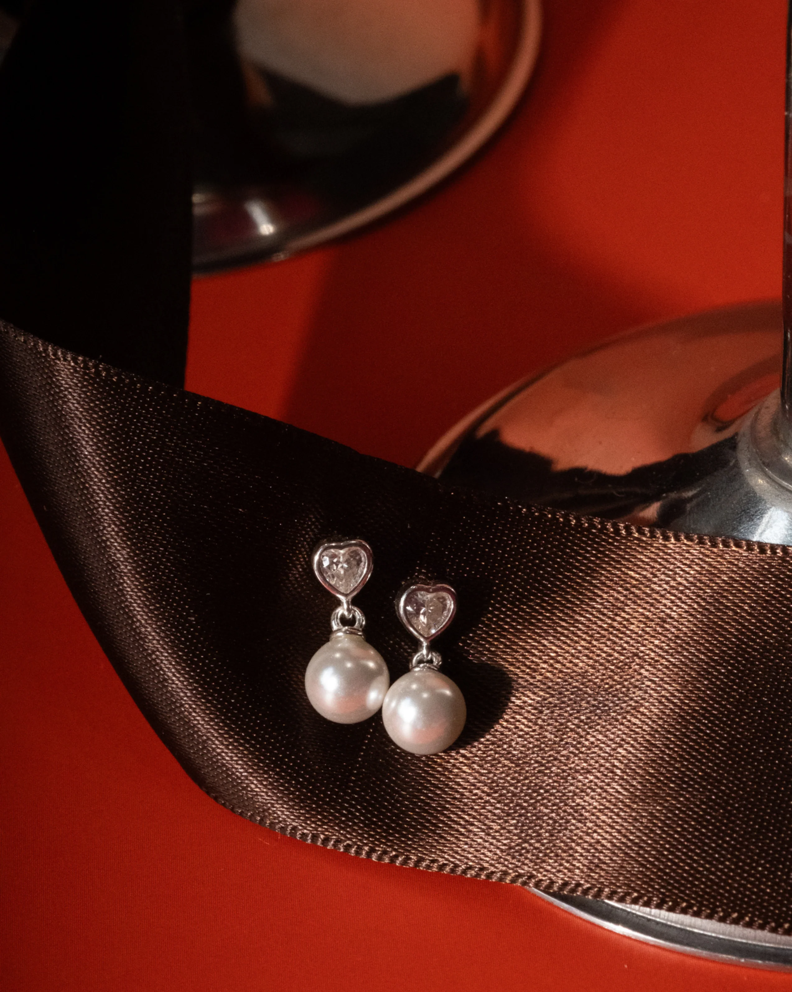 Motunui Heart Pearl Drop Studs - Sterling Silver - Image 3