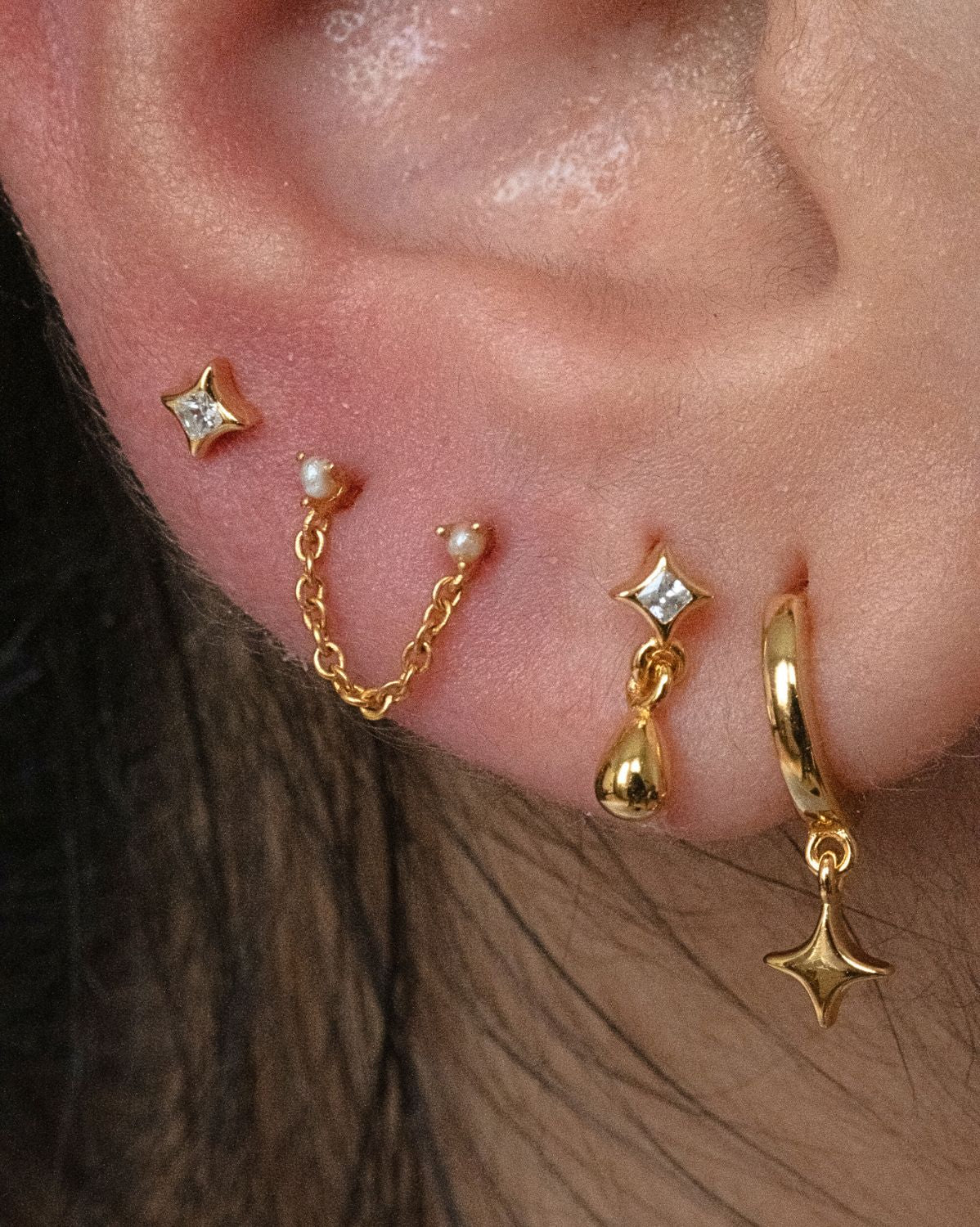 Orla Pearl Double Piercing Stud - Image 2