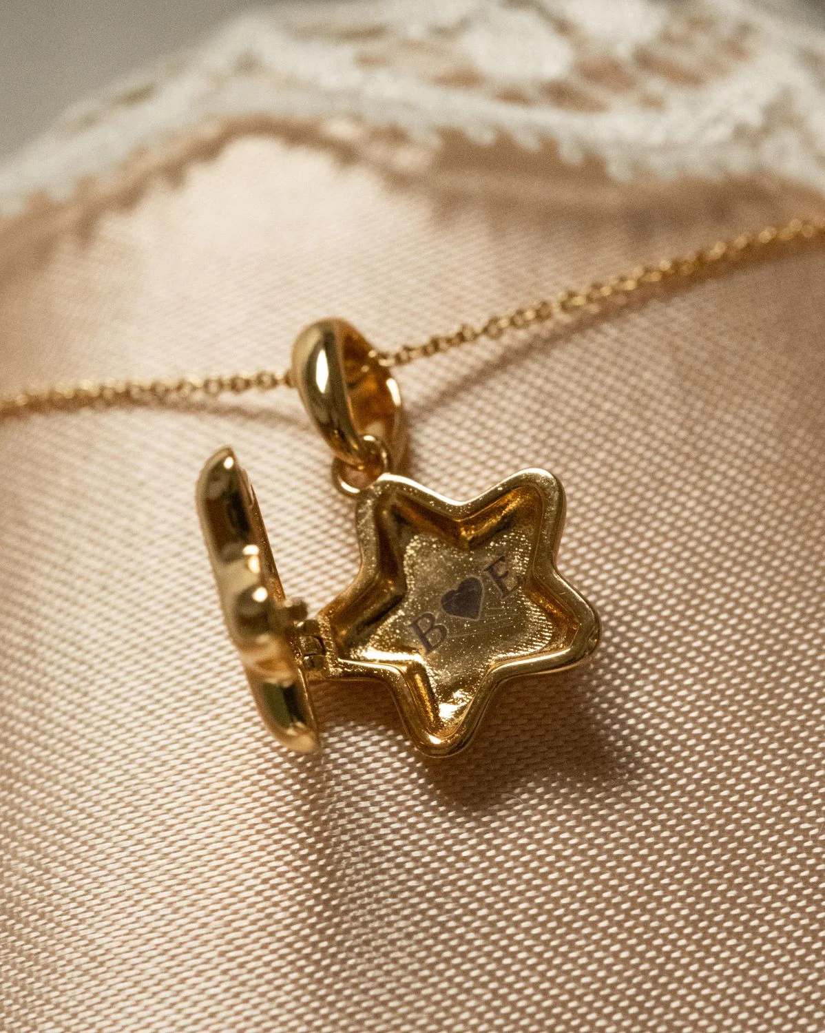 Polly’s Star Engravable Locket Necklace - Image 3