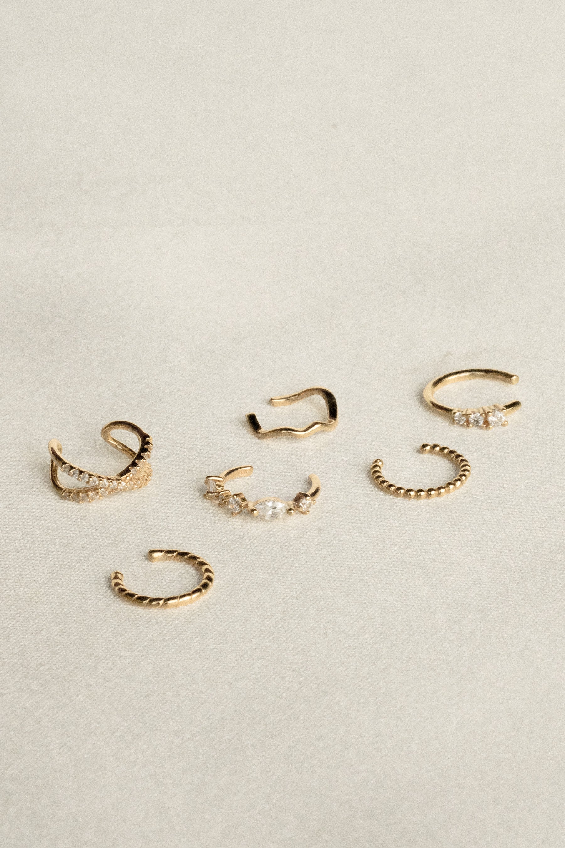 Ruth Minimal Ear Cuffs Set - Image 3