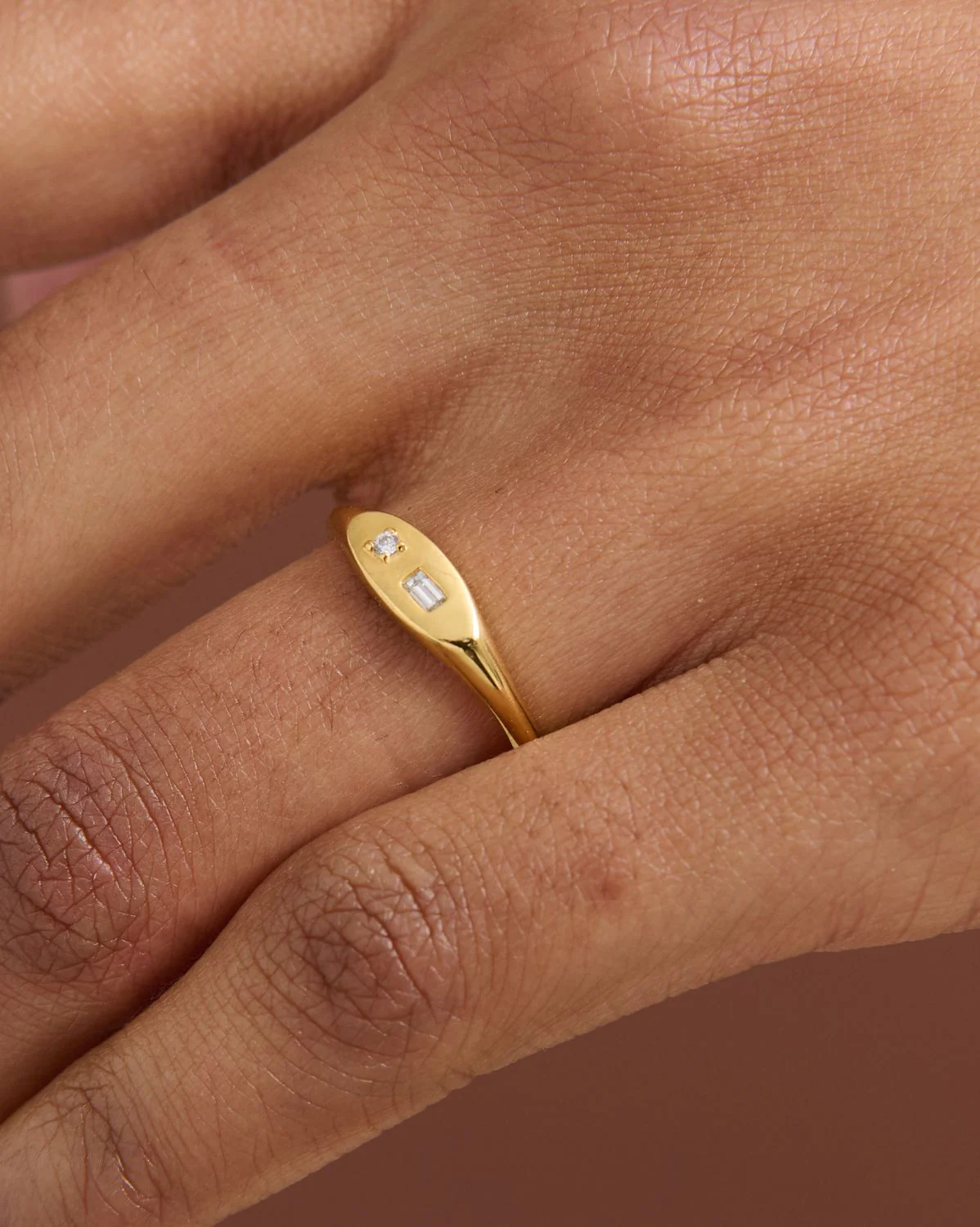 Sabine Gemstone Oval Signet Ring - Image 2