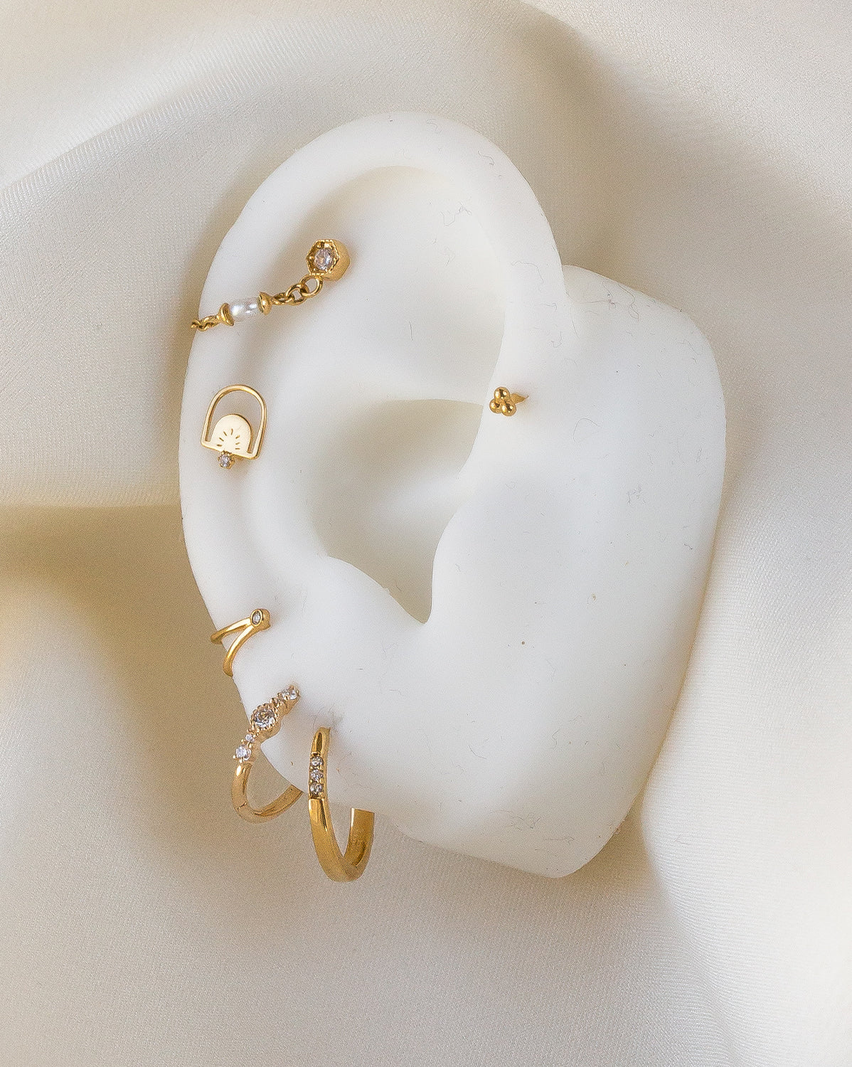 Selene Basic Hoops - Image 5