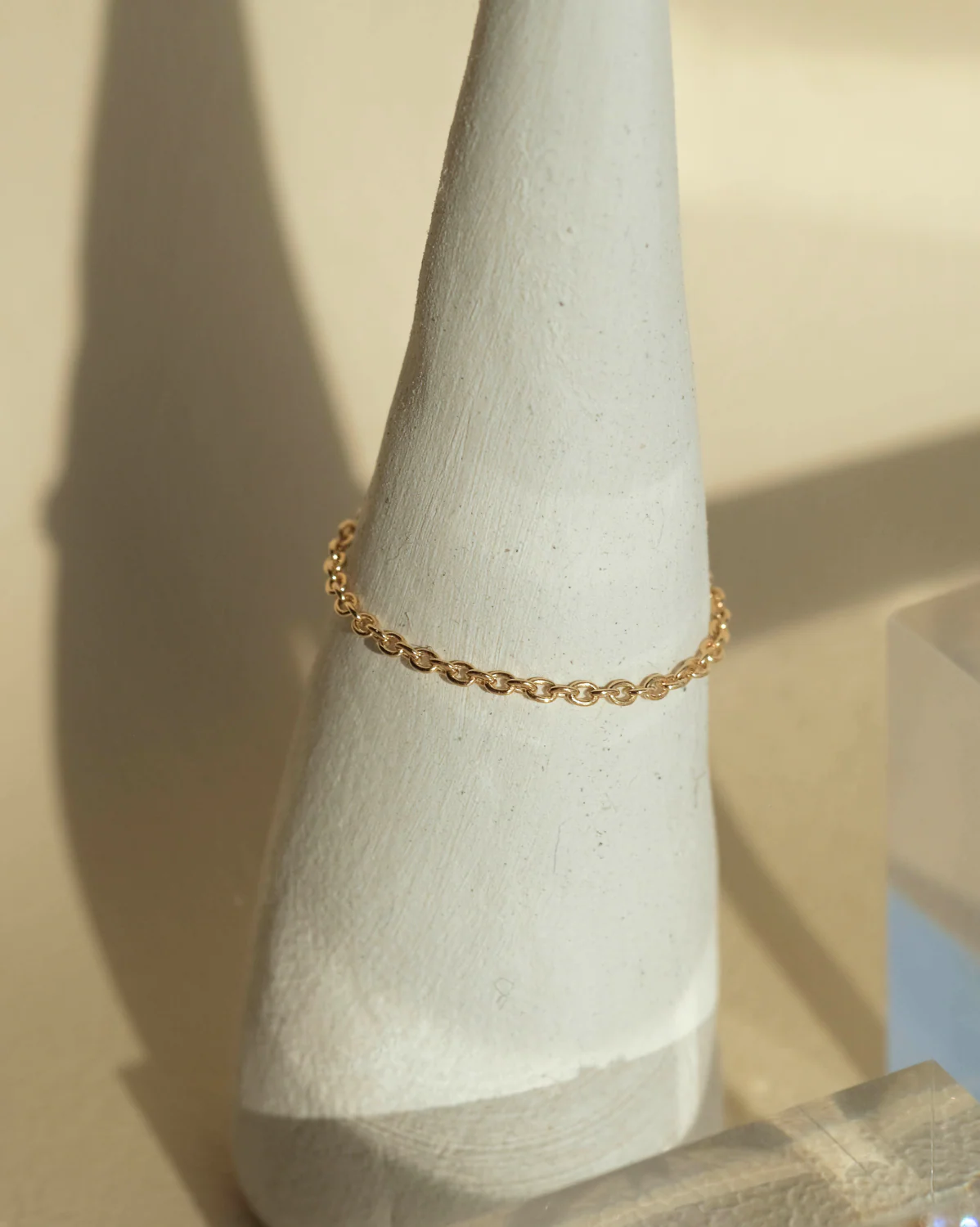 Solid Gold Minimal Chain Ring - Image 3
