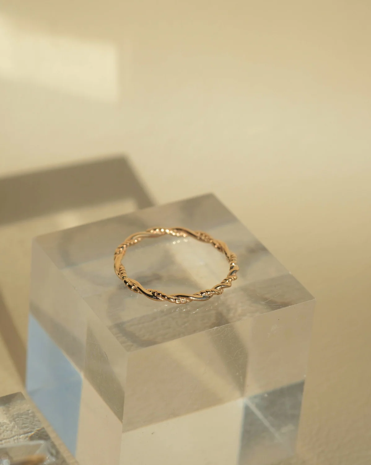 Solid Gold Merida Curled Ring - Image 3