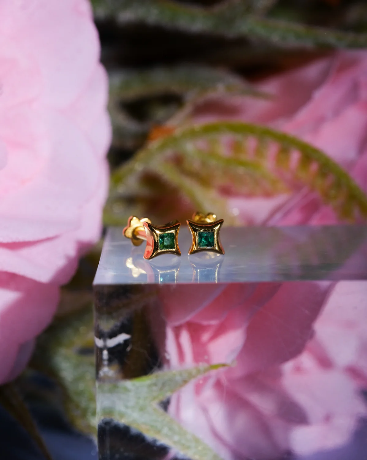 Sparkle Piercing - Emerald CZ (May) - Image 5