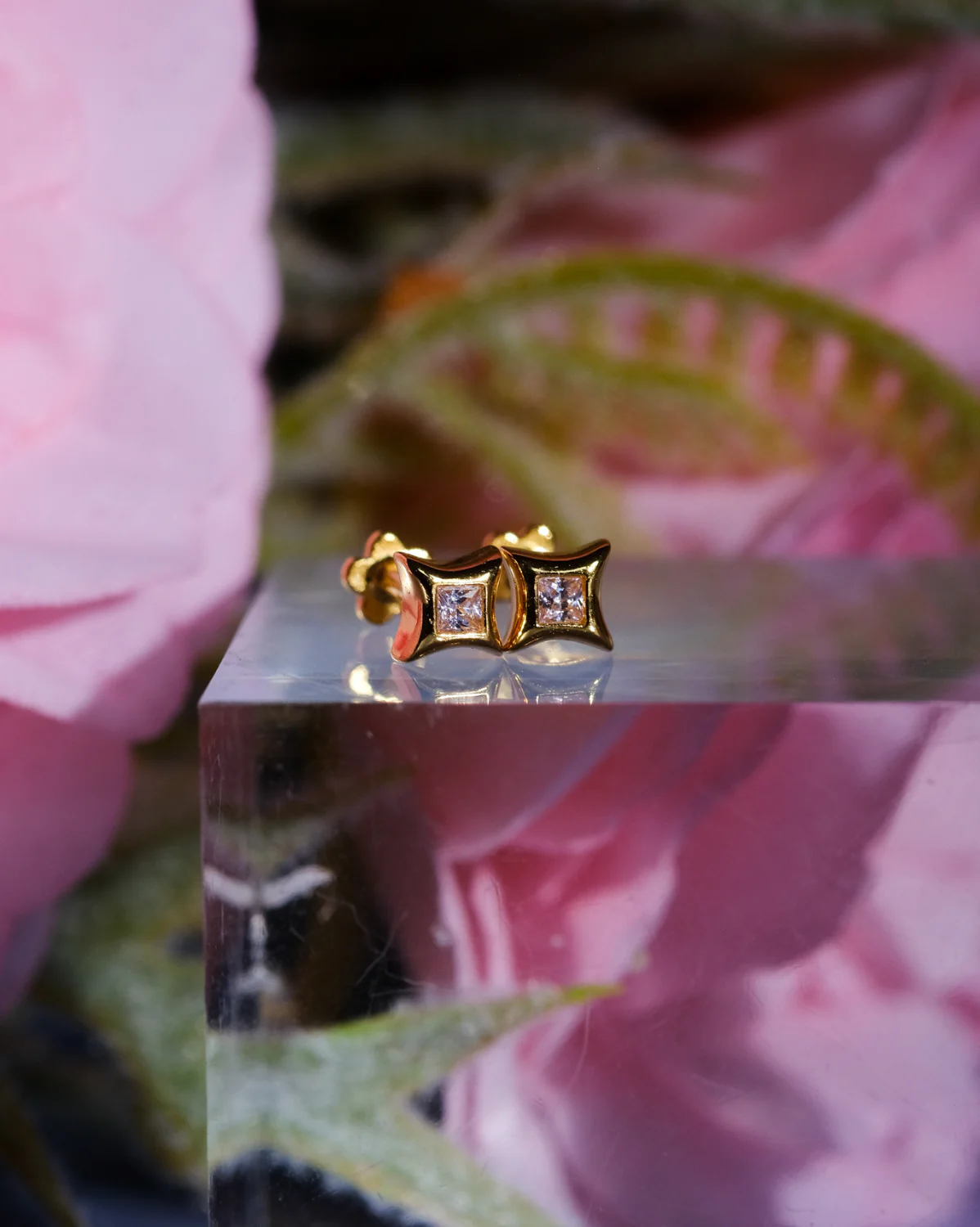 Sparkle Piercing - Topaz CZ (November) - Image 4