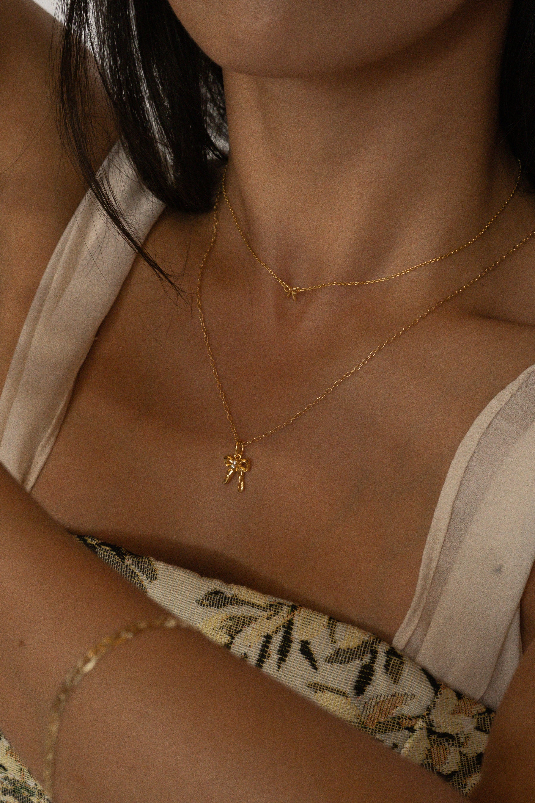Take A Bow Pendant Necklace - Image 10