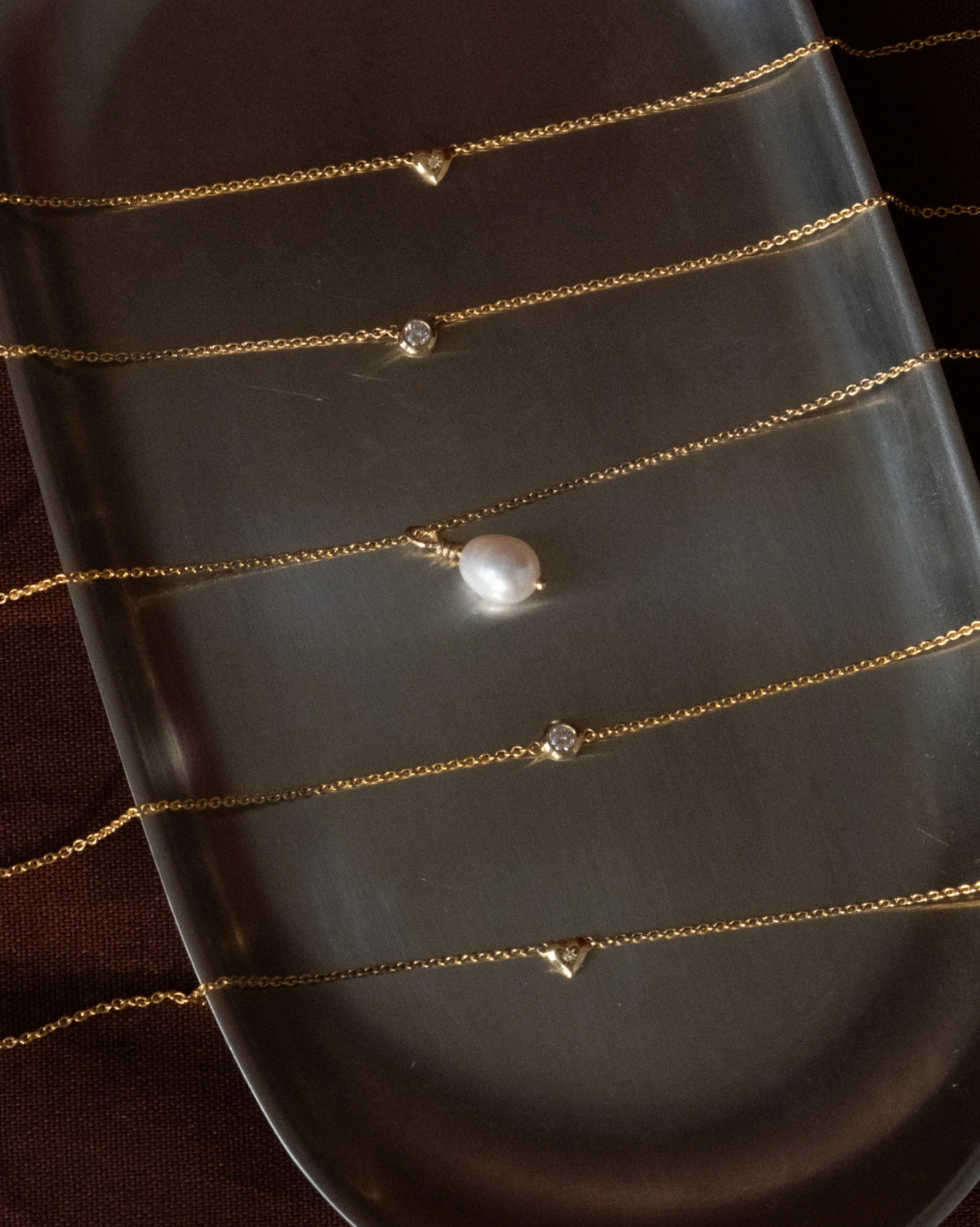 Kaia Pearl Solid Gold Necklace - Image 4