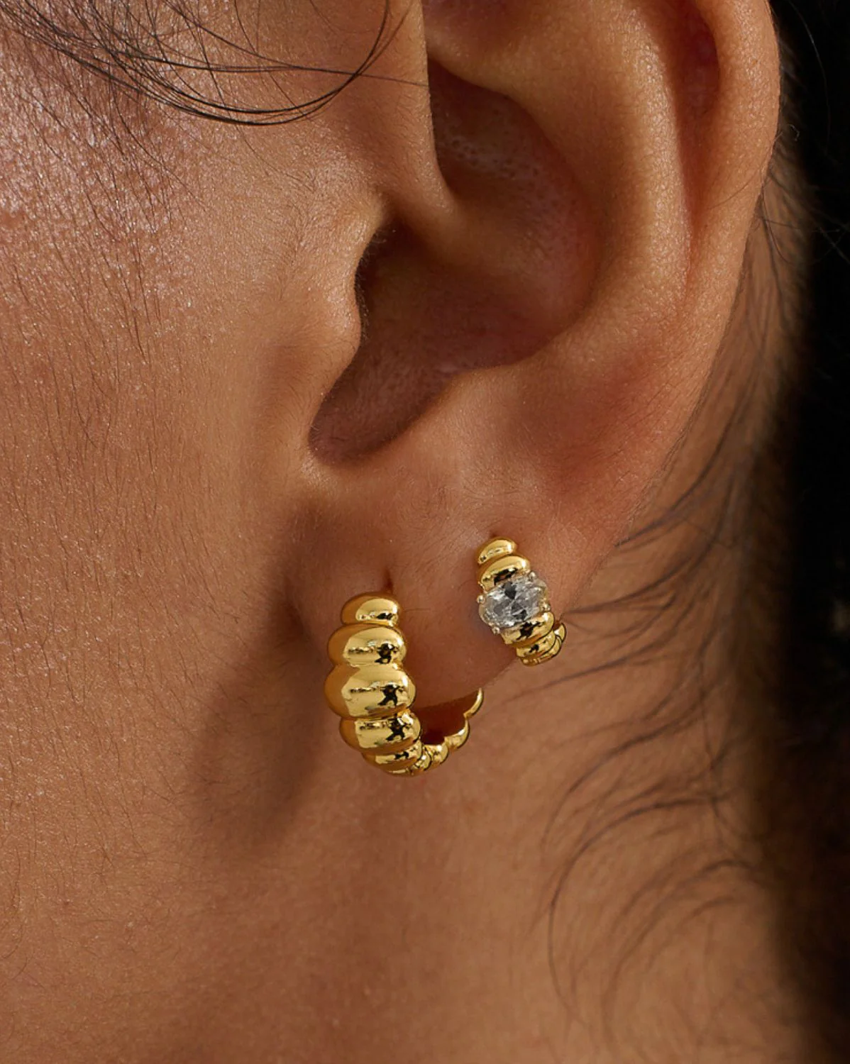 Toggle Ribbed Hoops Set - Image 4