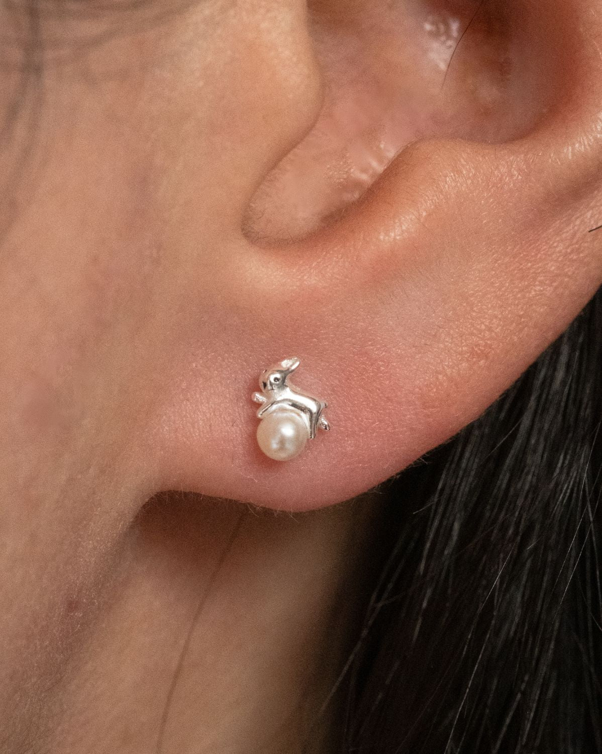 Yue Yue Pearl Piercing - Sterling Silver - Image 4